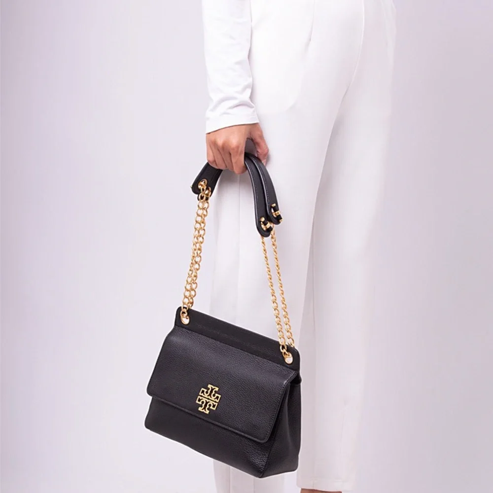 Tory burch black chain strap flap bag